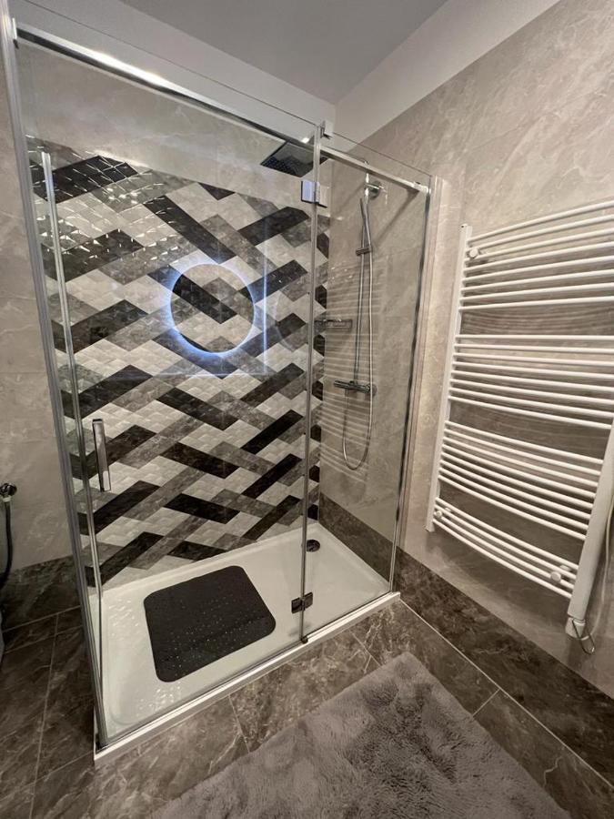 Luxury Suite Ora سبليت المظهر الخارجي الصورة